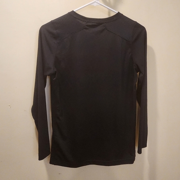 Nike women,s Black Athletic Short 3/4 sleeves size L - Picture 7 of 11